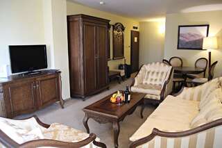 Отель MPM Hotel Sport Банско Семейный люкс с балконом VIP-1